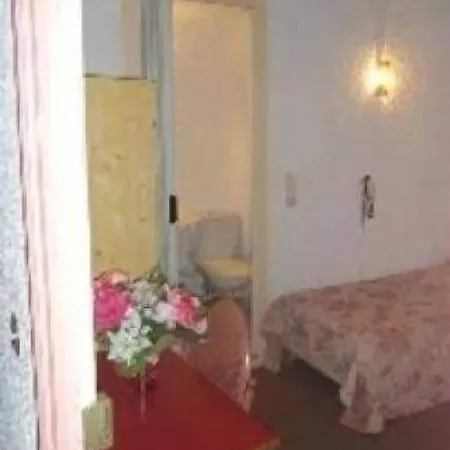 Hotel-restaurant Le Saint Christophe 2* Lourdes