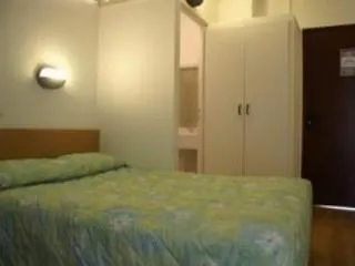 Hotel-restaurant Le Saint Christophe Hotel 2*